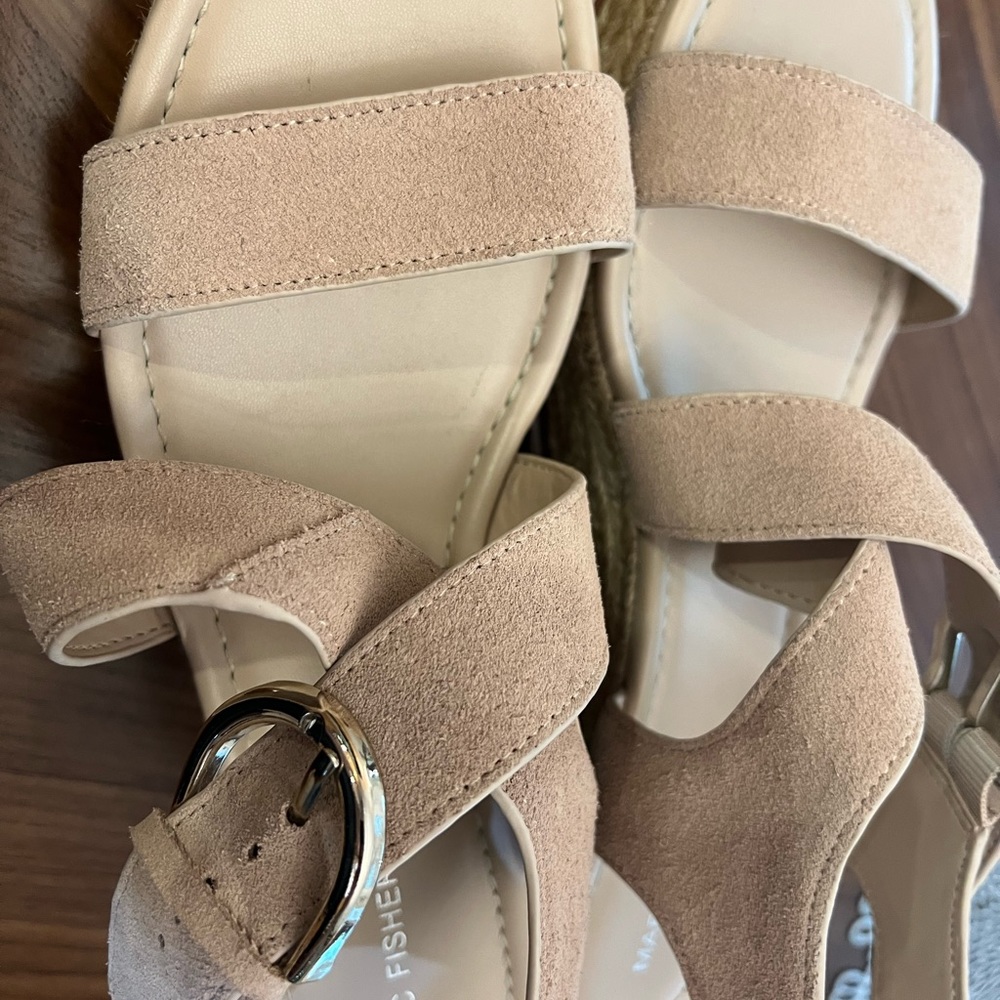 Marc Fisher 9.5 Wedge Sandals, worn twice - Picture 4 of 9